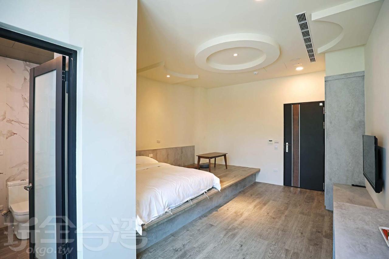 Riyuewan Homestay Yuchi Exterior photo